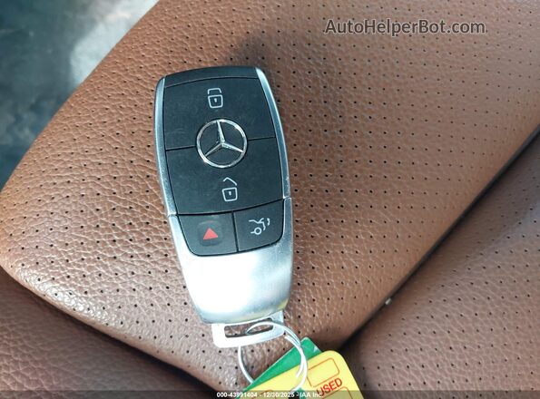 WDC0G8EB1LF700335 2020 MERCEDES-BENZ GLC 300 Black Widok deski rozdzielczej