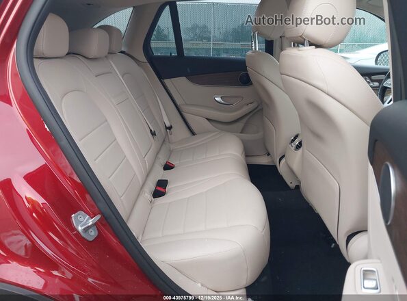 WDC0G8EB7LF746428 2020 MERCEDES-BENZ GLC 300 Red Vista de la etiqueta del VIN