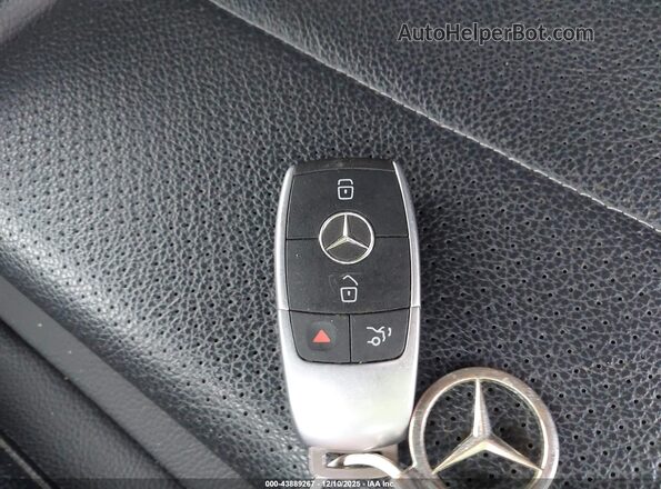 WDC0G8EBXLF735066 2020 MERCEDES-BENZ GLC 300 Silver Առջևի վահանակի տեսք