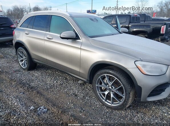 WDC0G8EBXLF735066 2020 MERCEDES-BENZ GLC 300 Silver Դիմացի տեսք