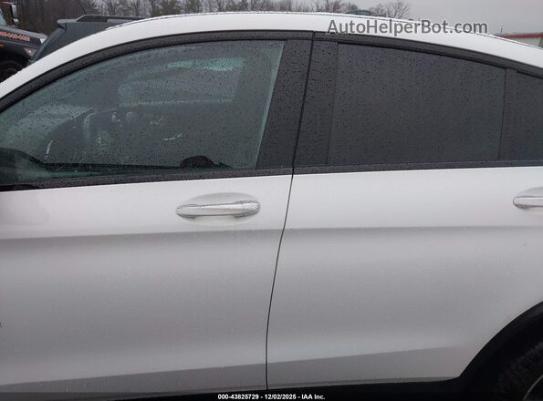WDC0J8EB0LF699566 2020 MERCEDES-BENZ GLC 300 COUPE White Панорамний вид салону 360°
