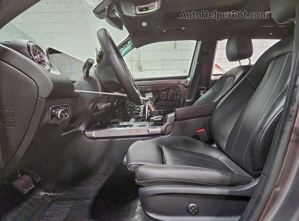 WDC4M4HB5LW007377 2020 MERCEDES-BENZ GLB-CLASS Gray Vista interior delantera