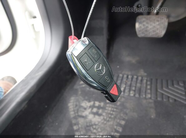 WDCTG4EB1GJ228243 2016 MERCEDES-BENZ GLA 250 Белый 