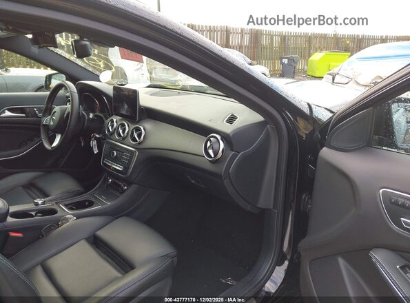 WDCTG4EB1JJ489069 2018 MERCEDES-BENZ GLA 250 Black 