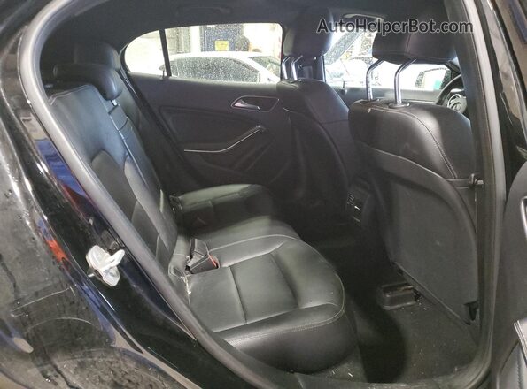 WDCTG4GB0GJ271789 2016 MERCEDES-BENZ GLA Black უკანა სავარძლების ხედი