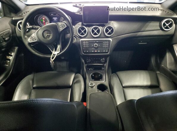 WDCTG4GB0GJ271789 2016 MERCEDES-BENZ GLA Black წინა პანელის ხედი