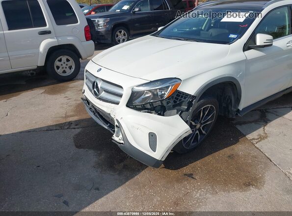 WDCTG4GB0HJ335962 2017 MERCEDES-BENZ GLA 250 Белый Вид спереди