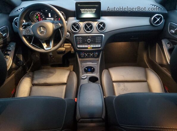 WDCTG4GB3LU021956 2020 MERCEDES-BENZ GLA Белый Вид панели приборов