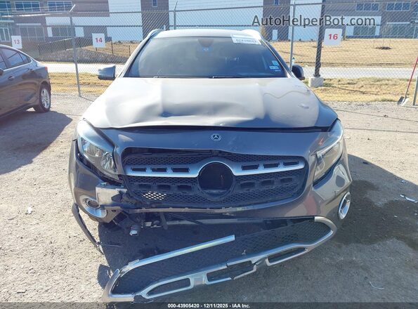 WDCTG4GB6KJ577663 2019 MERCEDES-BENZ GLA 250 Gray ხელსაწყოთა პანელის ხედი