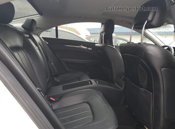 WDDLJ6HB8GA163301 2016 MERCEDES-BENZ CLS-CLASS White Vista de los asientos traseros