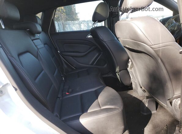 WDDMH4EB6HJ439274 2017 MERCEDES-BENZ B-CLASS White Rear seats view