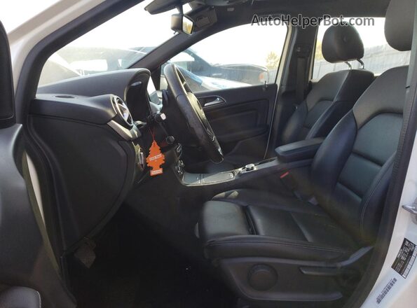 WDDMH4EB6HJ439274 2017 MERCEDES-BENZ B-CLASS White Front interior view