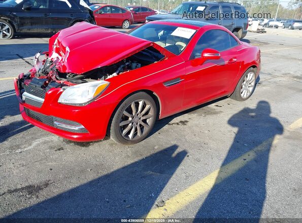 WDDPK3JA0GF115115 2016 MERCEDES-BENZ SLK 300 Red Առջևի ձախ երեք քառորդ տեսարան