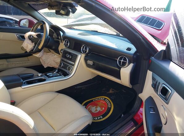 WDDPK3JA0GF115115 2016 MERCEDES-BENZ SLK 300 Red Սալոնի դիմացի տեսք