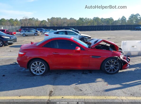 WDDPK3JA0GF115115 2016 MERCEDES-BENZ SLK 300 Red Սարքավորումների վահանակի տեսք