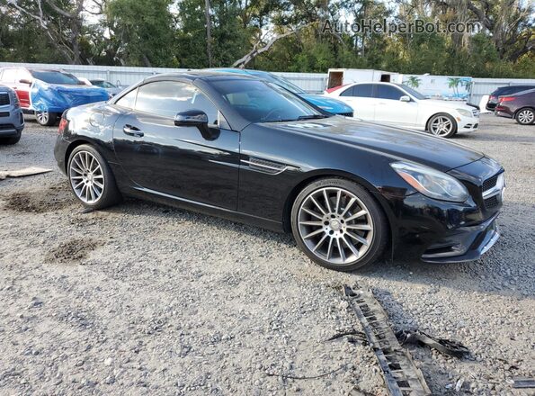 WDDPK3JA3HF127339 2017 MERCEDES-BENZ SLC Черный Передняя правая четверть