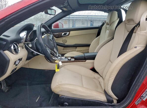 WDDPK3JA5GF117667 2016 MERCEDES-BENZ SLK Red Սալոնի դիմացի տեսք