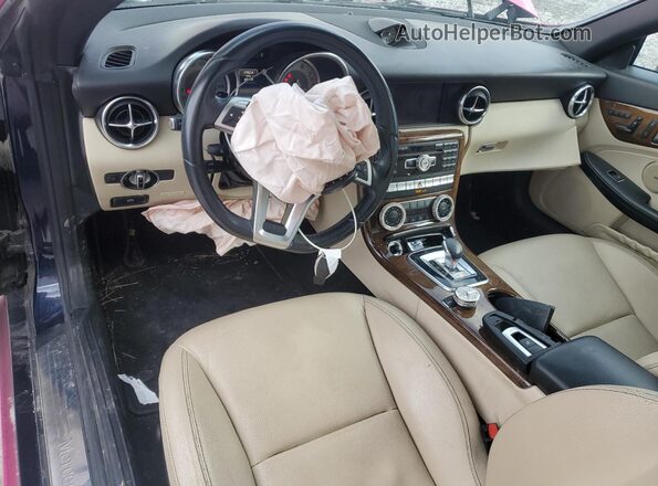 WDDPK3JAXGF117647 2016 MERCEDES-BENZ SLK Pink Vista del salpicadero
