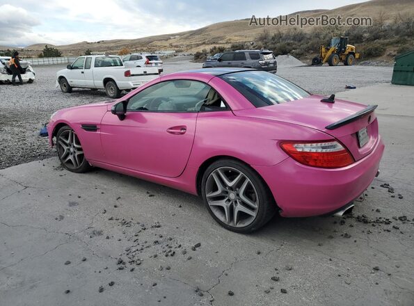 WDDPK3JAXGF117647 2016 MERCEDES-BENZ SLK Pink Trasero izquierdo