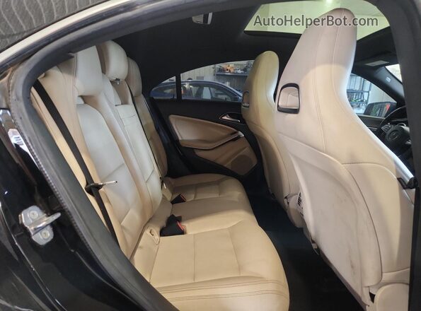 WDDSJ4EB4KN740735 2019 MERCEDES-BENZ CLA-CLASS Black Widok tylnych siedzeń