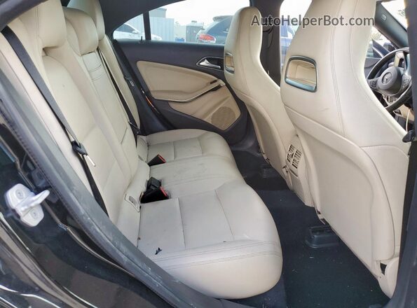 WDDSJ4EB5JN560078 2018 MERCEDES-BENZ CLA-CLASS Black Вид задніх сидінь