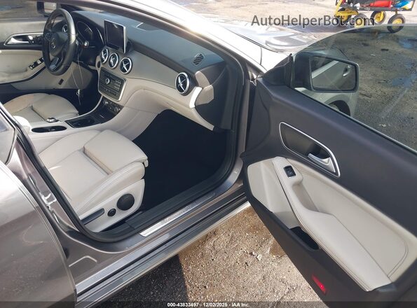 WDDSJ4EBXGN379633 2016 MERCEDES-BENZ CLA 250 Silver Vista interior delantera