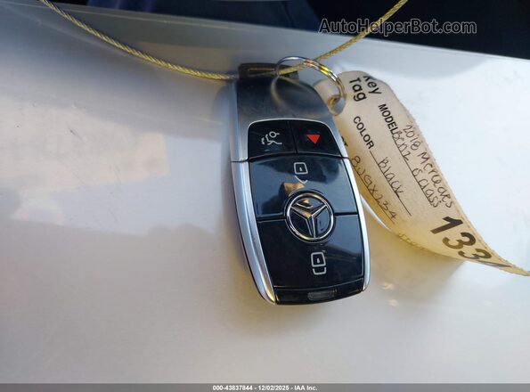 WDDUG8DB0JA419300 2018 MERCEDES-BENZ S-CLASS Зеленый Вид панели приборов