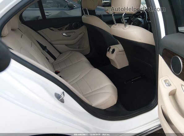 WDDWF4KB0JR319142 2018 MERCEDES-BENZ C-CLASS White 