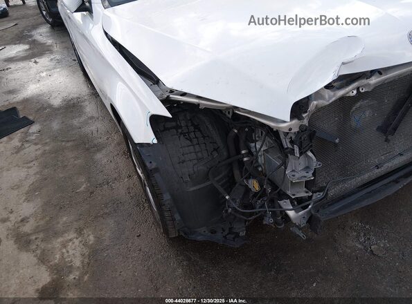 WDDWF4KB0JR319142 2018 MERCEDES-BENZ C-CLASS White 