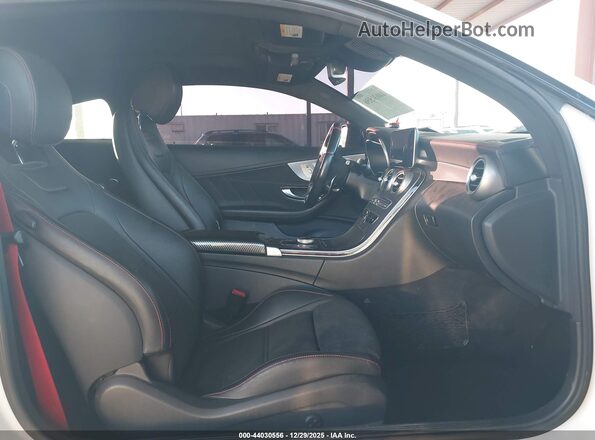 WDDWJ6EB1LF949018 2020 MERCEDES-BENZ AMG C 43 White Widok wnętrza z przodu