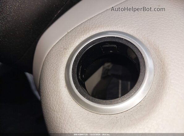 WDDWK4JB3JF710901 2018 MERCEDES-BENZ C-CLASS Light Blue 