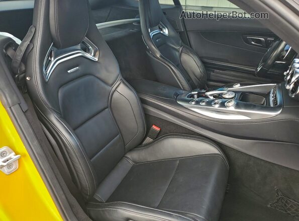 WDDYJ7JA6GA004869 2016 MERCEDES-BENZ AMG Yellow Widok tylnych siedzeń