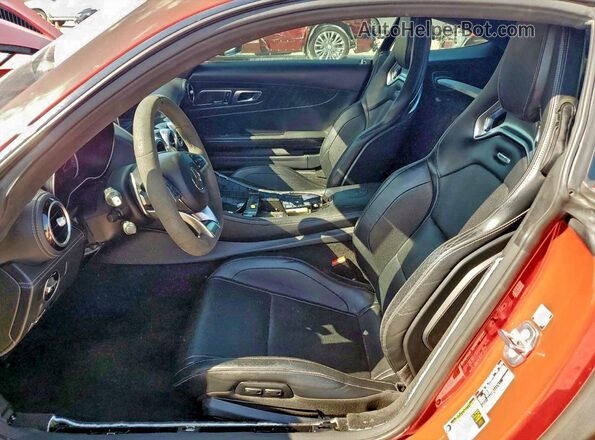 WDDYJ8AA0KA023741 2019 MERCEDES-BENZ AMG Red Widok wnętrza z przodu