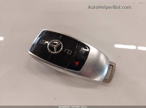 WDDZF4JB3KA530494 2019 MERCEDES-BENZ E-CLASS White Vista del salpicadero