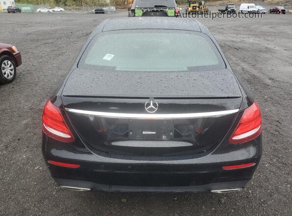 WDDZF4KB5KA586810 2019 MERCEDES-BENZ E Black Widok z tyłu