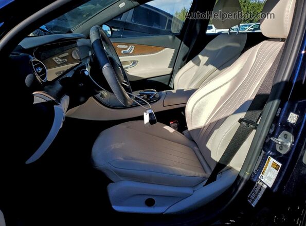 WDDZF8EBXLA744725 2020 MERCEDES-BENZ E Синий Вид салона спереди