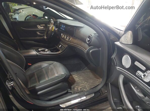 WDDZF8KB4KA575918 2019 MERCEDES-BENZ AMG E 63 Черный Вид салона спереди