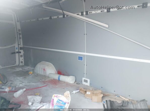 WDYPE8CD2JP627180 2018 FREIGHTLINER SPRINTER 2500 Gray Vista de la etiqueta del VIN
