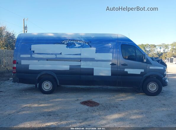 WDYPE8CD2JP627180 2018 FREIGHTLINER SPRINTER 2500 Gray Vista interior de 360 grados