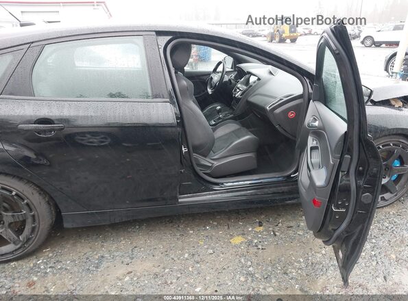 WF0DP3TH5G4117475 2016 FORD FOCUS RS Black Вид салону спереду