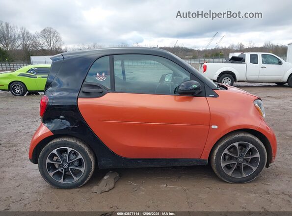 WMEFJ5DA3GK069871 2016 SMART FORTWO Orange Widok wnętrza z tyłu