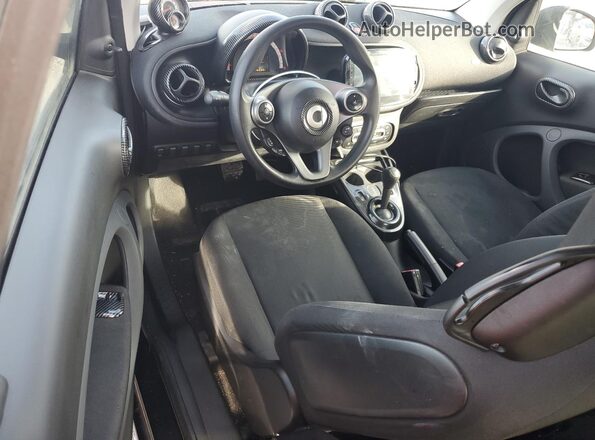 WMEFJ5DA3GK076996 2016 SMART FORTWO Серебряный Вид панели приборов