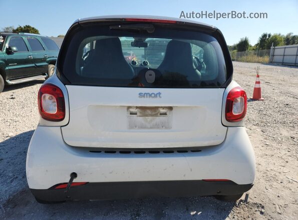 WMEFJ5DA7GK137783 2016 SMART FORTWO White Widok z tyłu