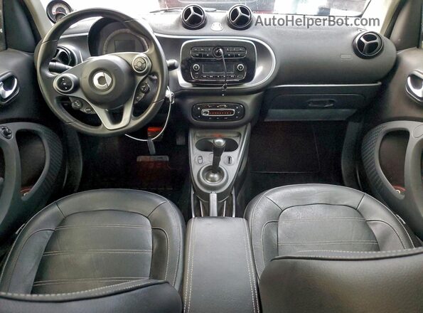 WMEFJ5DAXGK055451 2016 SMART FORTWO Two Tone Widok deski rozdzielczej