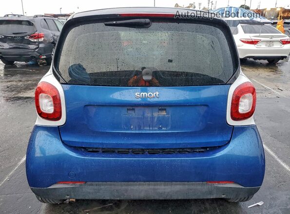 WMEFJ5DAXGK055451 2016 SMART FORTWO Two Tone Widok z tyłu