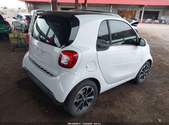 WMEFJ9BA7JK265488 2018 SMART FORTWO ELECTRIC DRIVE White Rear right