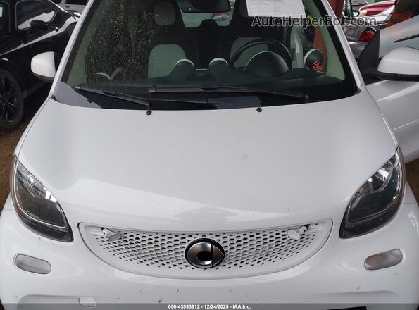 WMEFJ9BA7JK265488 2018 SMART FORTWO ELECTRIC DRIVE White Rear view