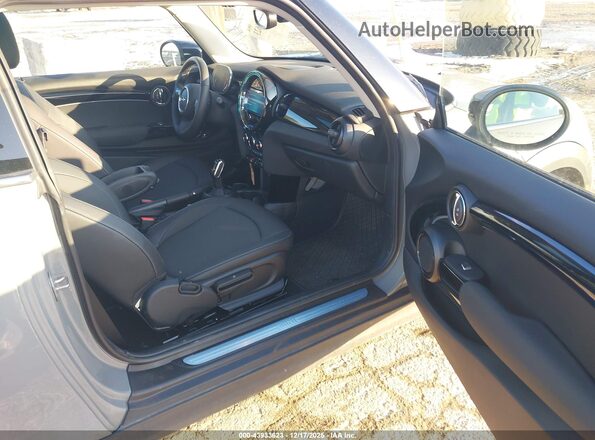 WMW33DH01P2T72166 2023 MINI HARDTOP Black Front interior view
