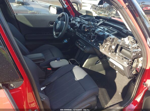 WMW53GD00S2W68515 2025 MINI HARDTOP Красный Вид салона спереди