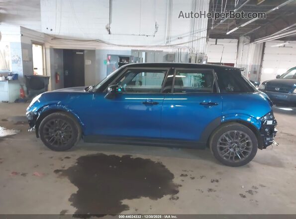 WMW53GD02S2W62702 2025 MINI HARDTOP Blue 360 interior view